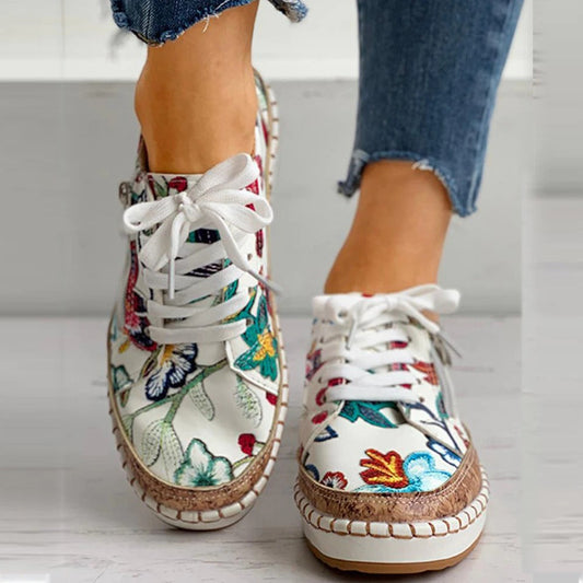 Santorini blomst sneaker trend for sesongen