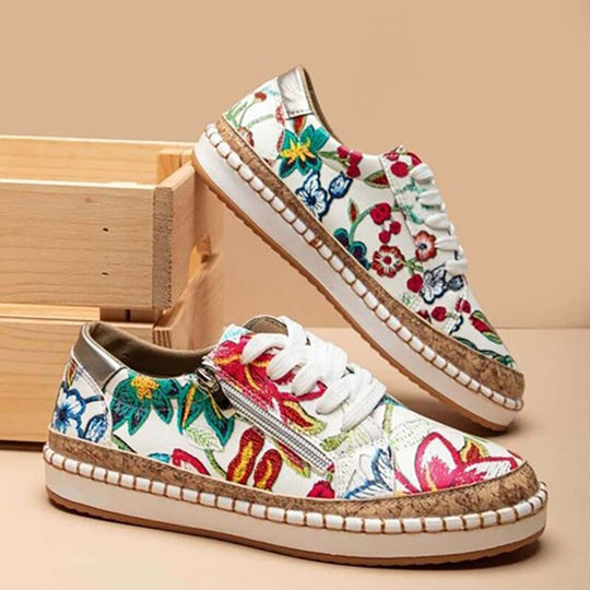 Santorini blomst sneaker trend for sesongen